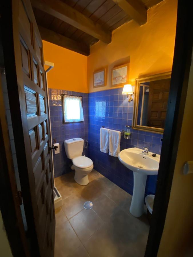 Casa Rural Dos Reales San Cristobal de Boedo Exterior foto