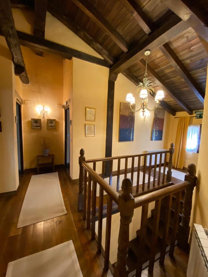 Casa Rural Dos Reales San Cristobal de Boedo Exterior foto